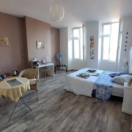 Couette-café La Belle Etoile