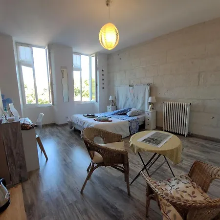La Belle Etoile Bed & Breakfast *