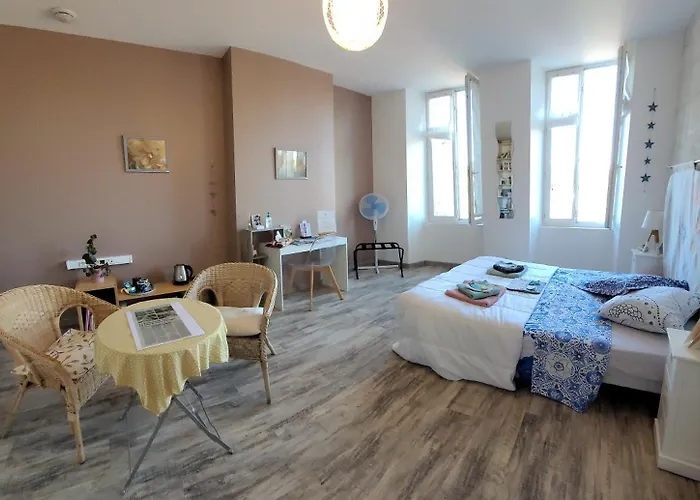 Bed & Breakfast La Belle Etoile 3*