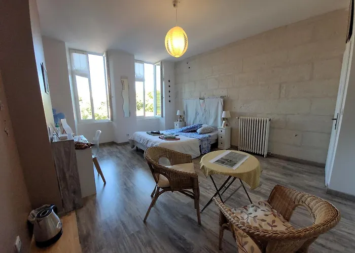 La Belle Etoile Bed & Breakfast 3*